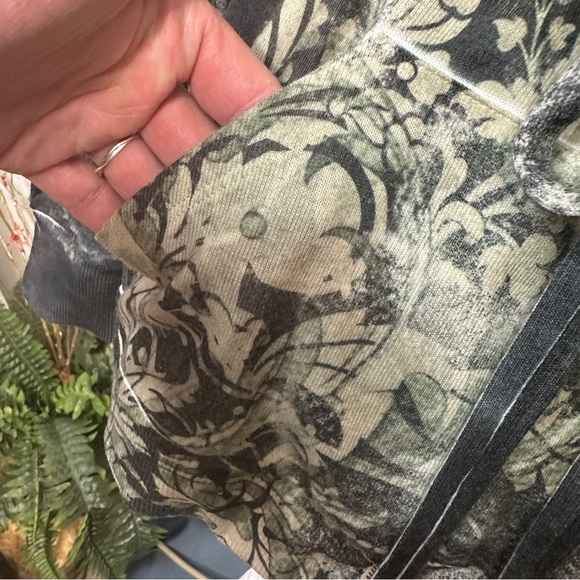 Christopher Banks zip up jacket - Picture 5 of 8